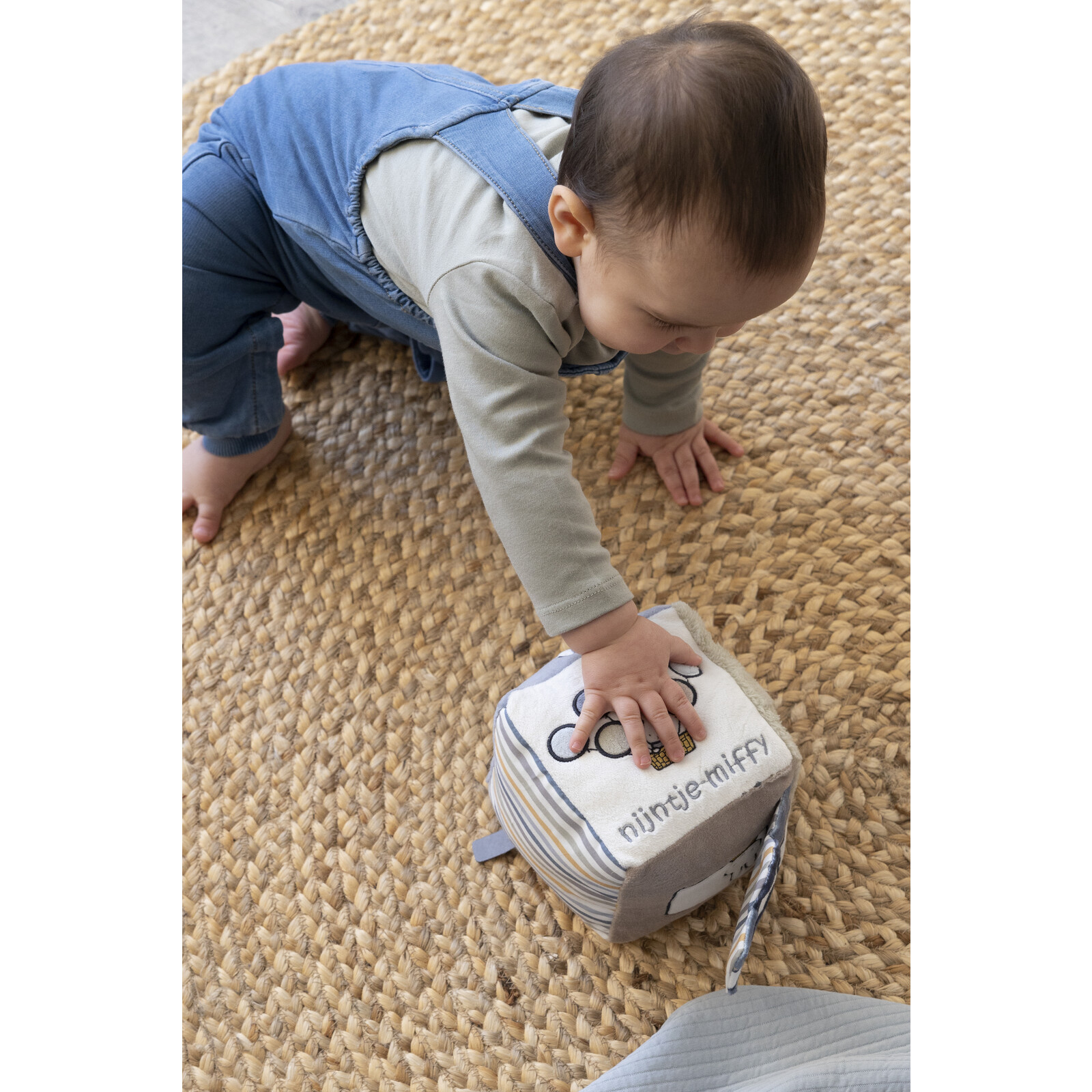 Nijntje Kubus Fluffy green