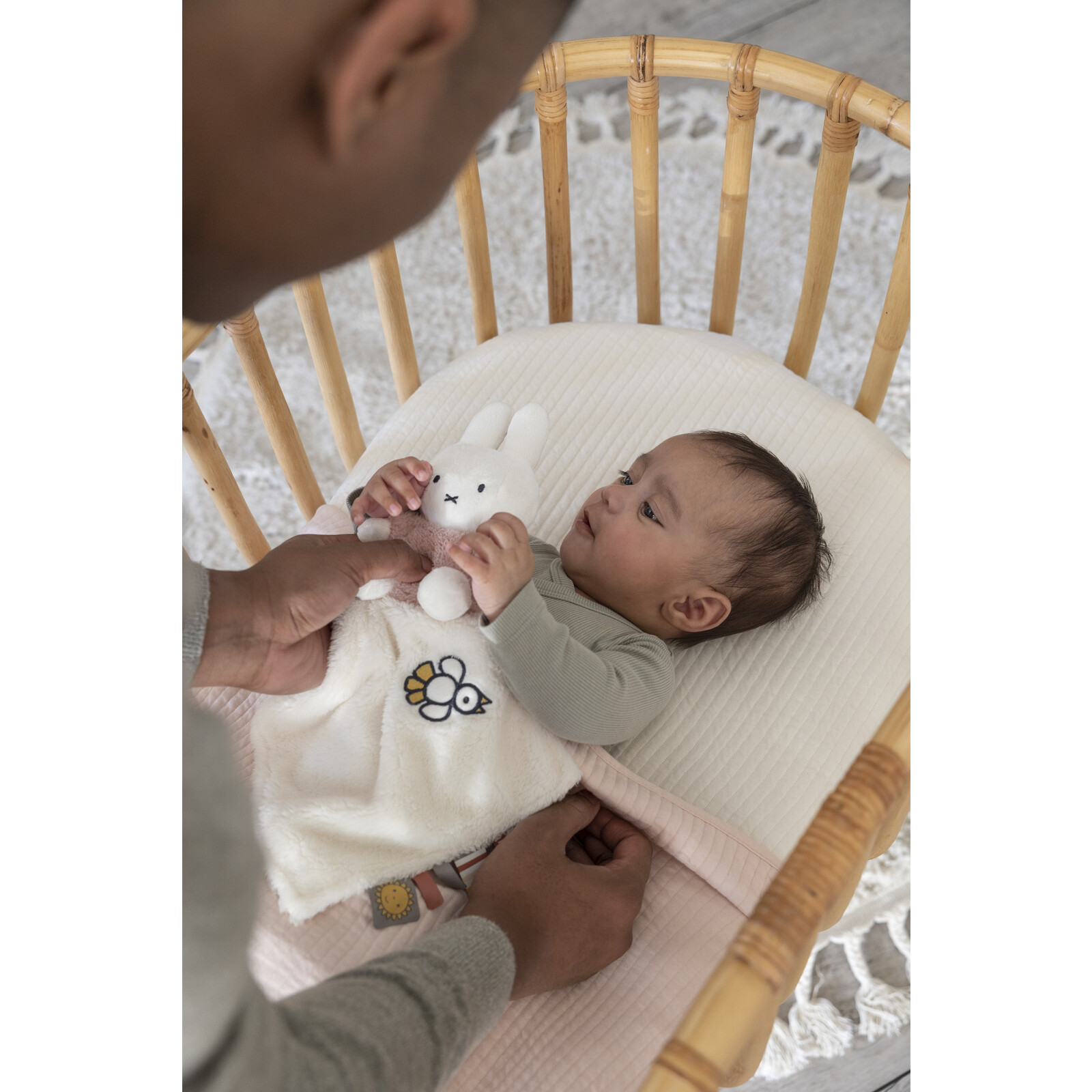 Miffy Cuddle Cloth Fluffy pink