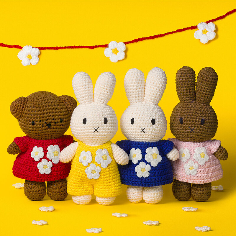 Barbara handgefertigt und Miffy's rotes Geburtstagskleid