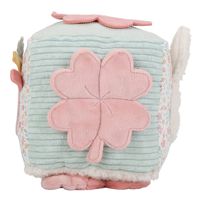 Lucky Blossom activity cube