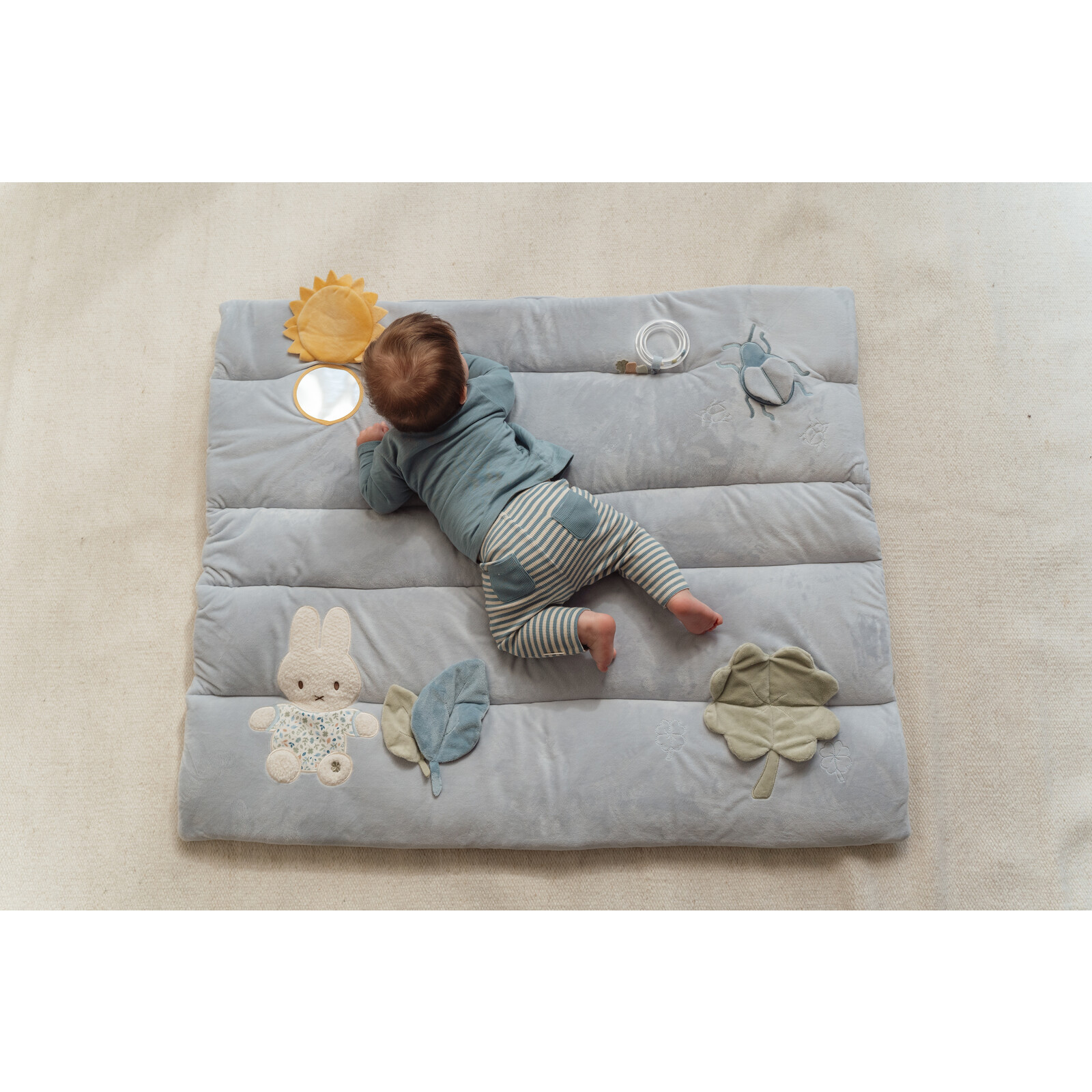 Lucky Leaves box blanket