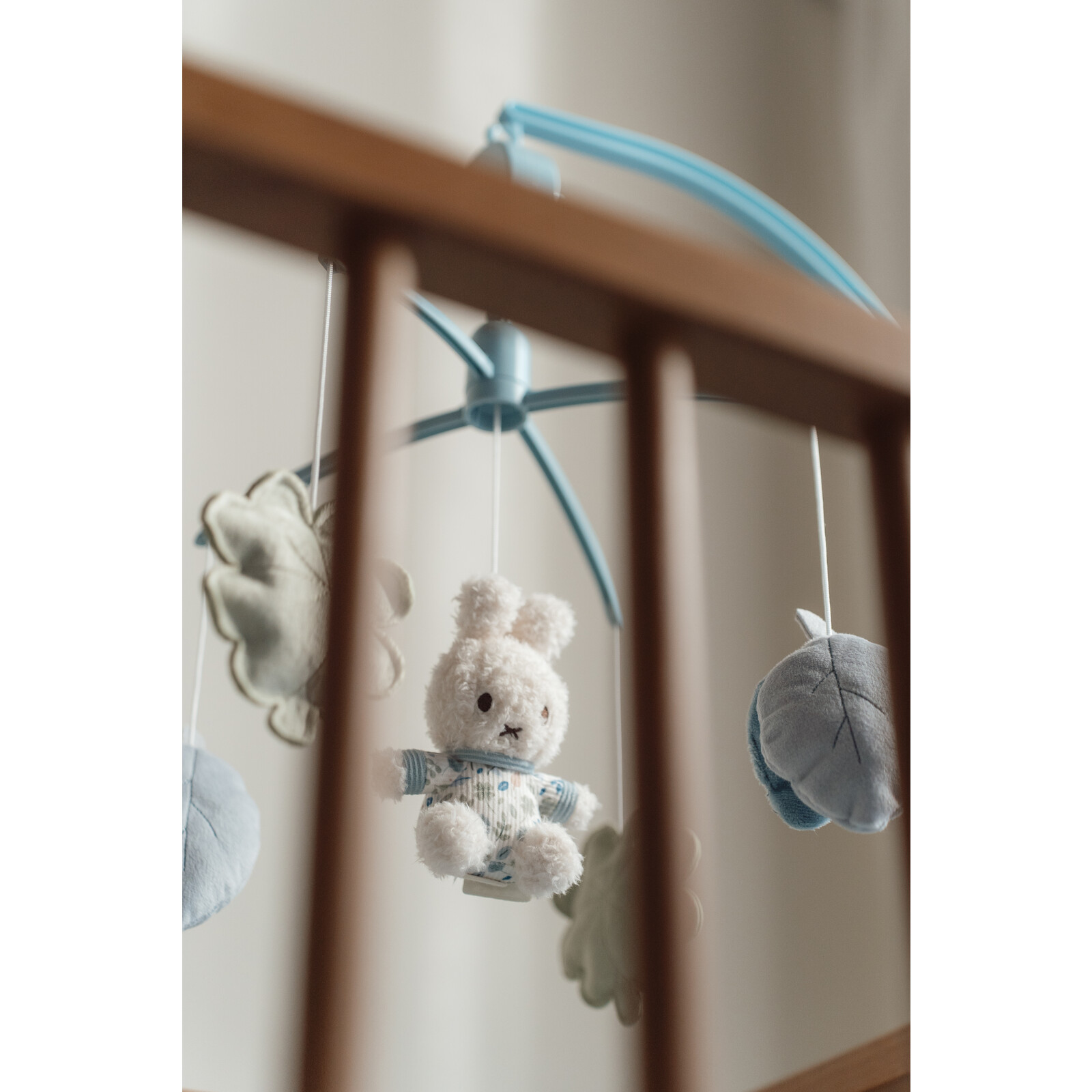 Lucky Leaves Music mobile