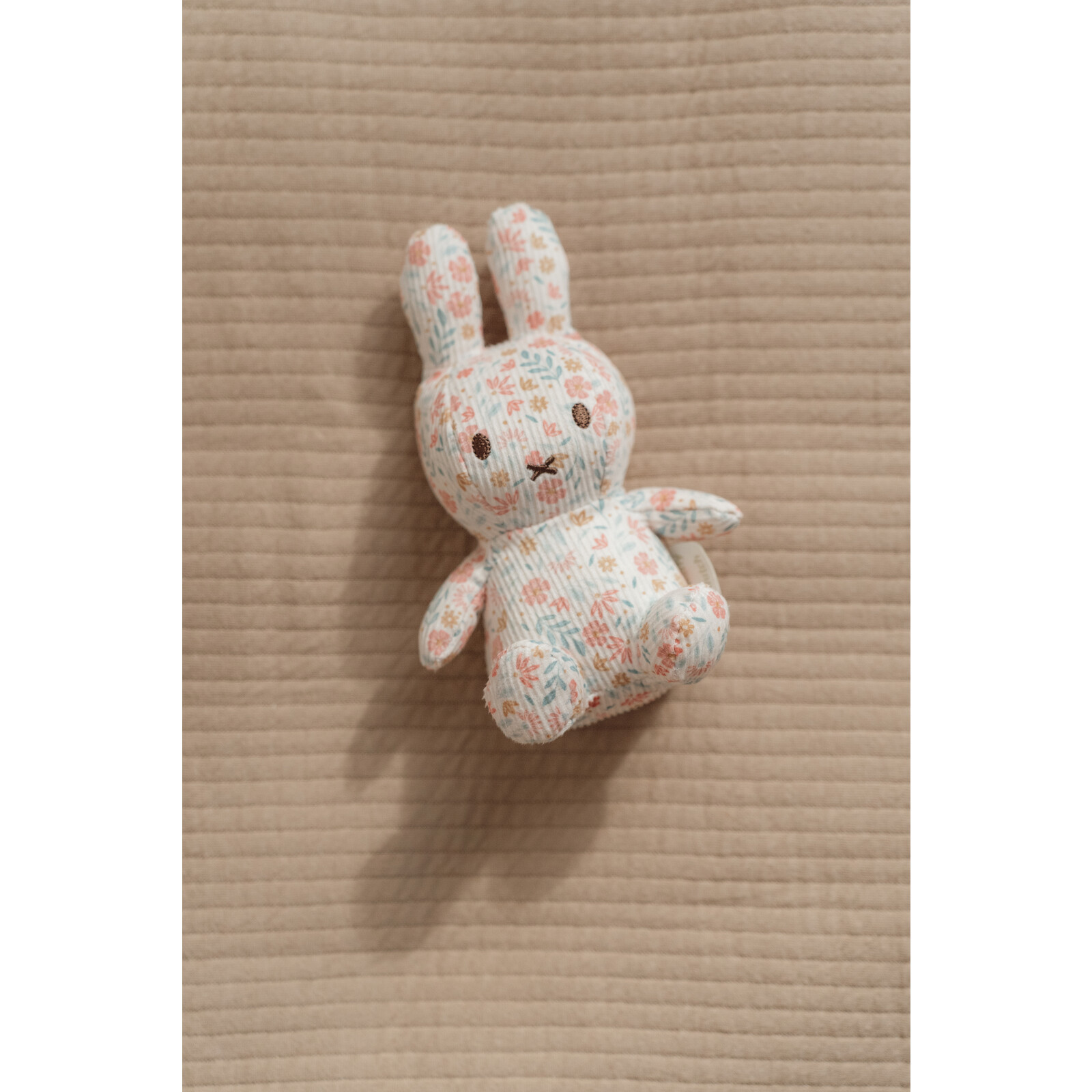 Lucky Blossom Miffy cuddly toy all over 15cm