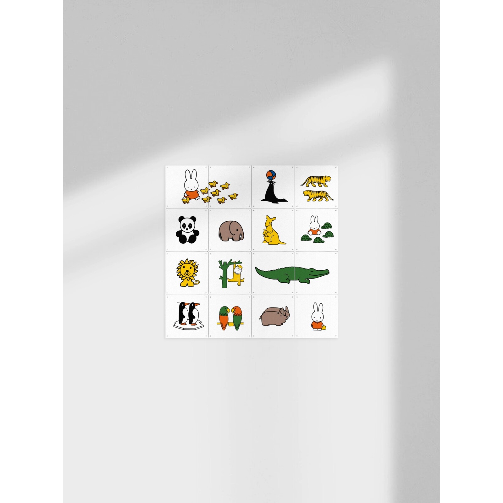 Wanddecoratie nijntje in de dierentuin collage S10