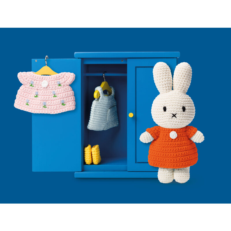 kledingkast voor nijntje, nina & boris + 4 hangers