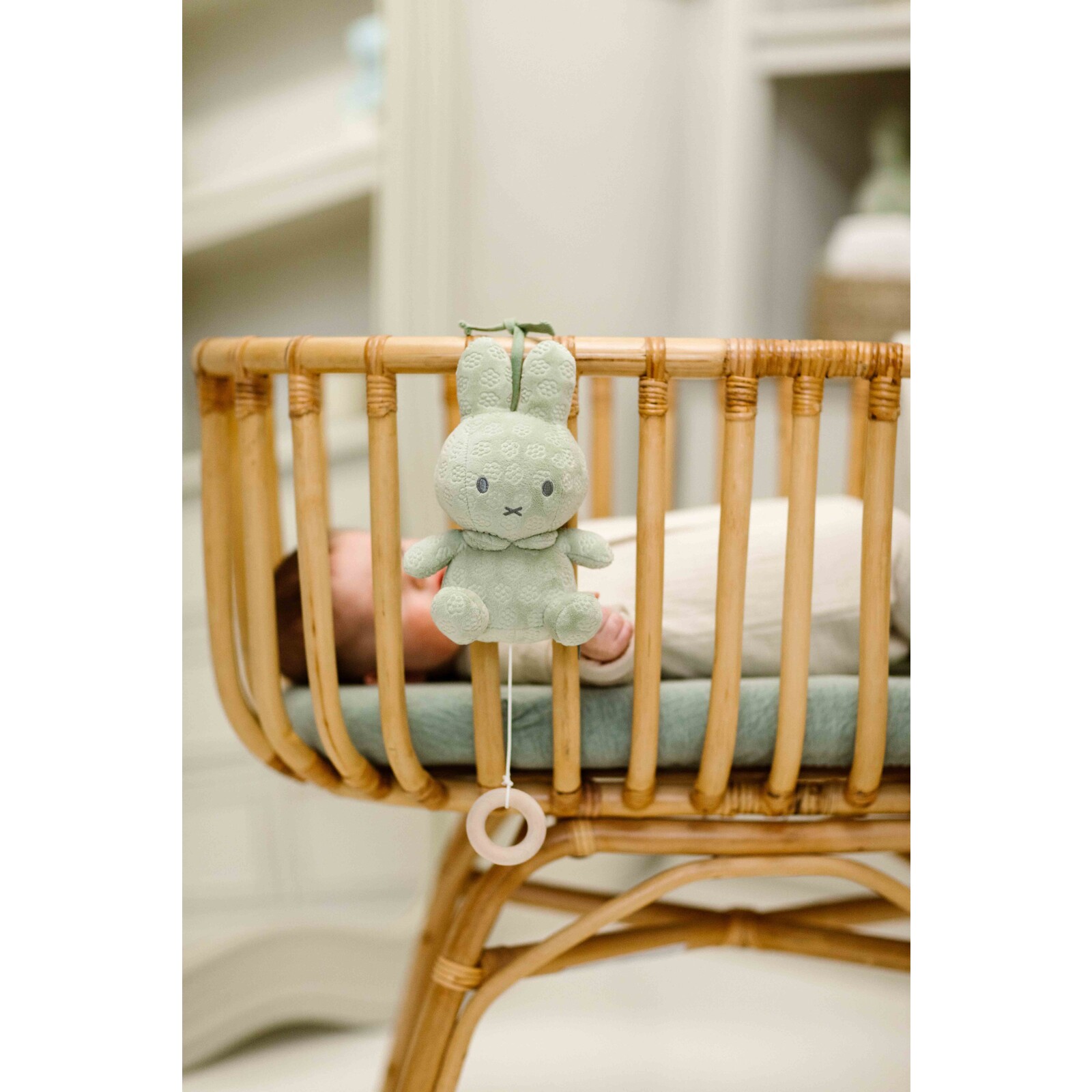 Miffy Spieluhr grüne Blume