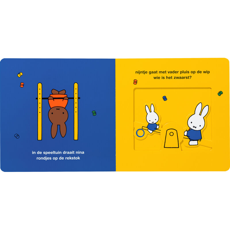 kartonboek met schuifjes, nijntje en nina spelen samen
