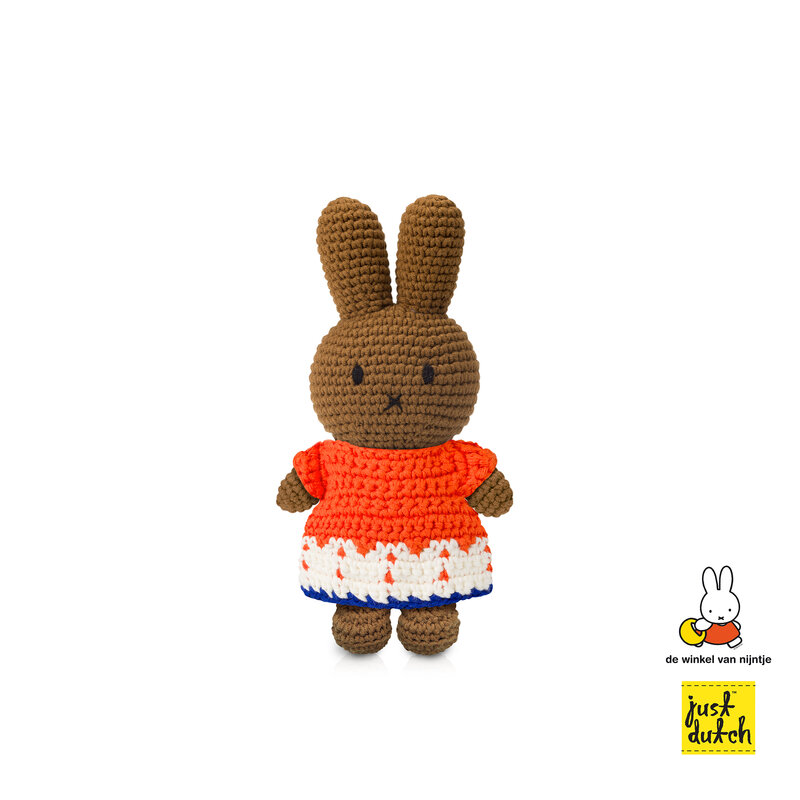 Melanie handmade and her Amsterdam dress