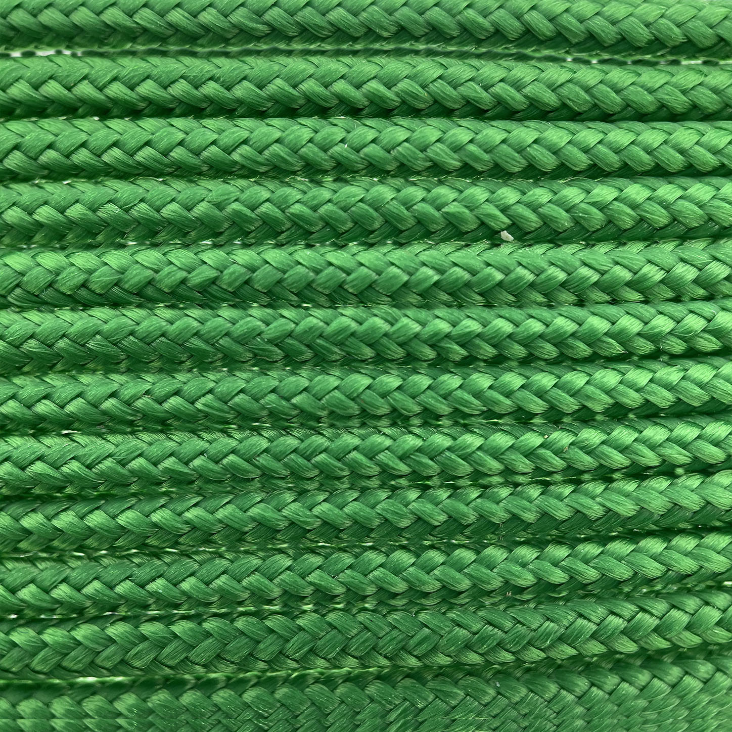 Buy Paracord 100 type I Grass Green from the expert - 123Paracord