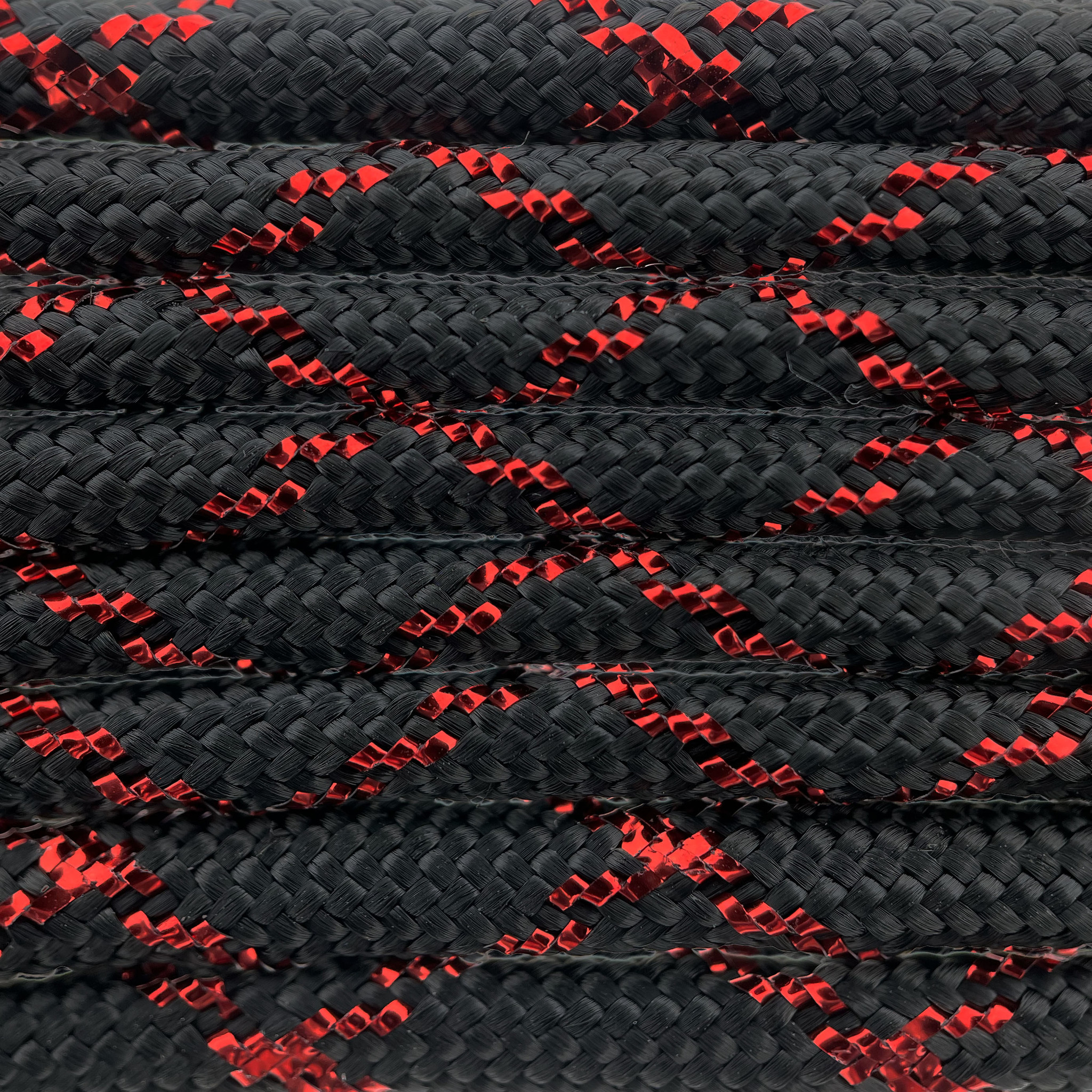 Buy Paracord 550 type III Black / Imperial Red X from the expert -  123Paracord