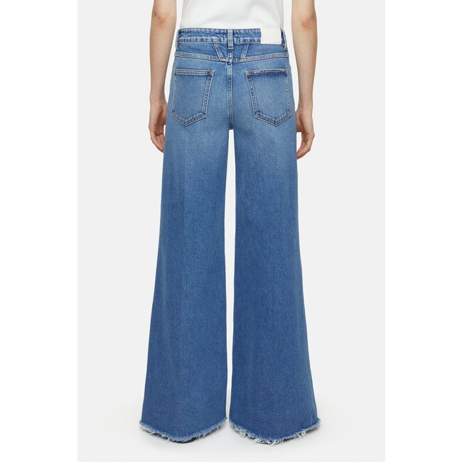 Closed Glow-Up C2X004-05A-HM