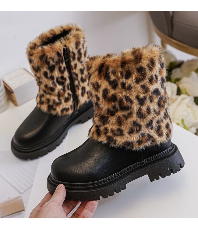 Furry Leopard boots