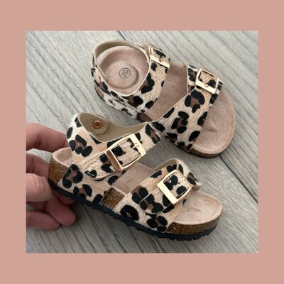 Sandalen en Slippers