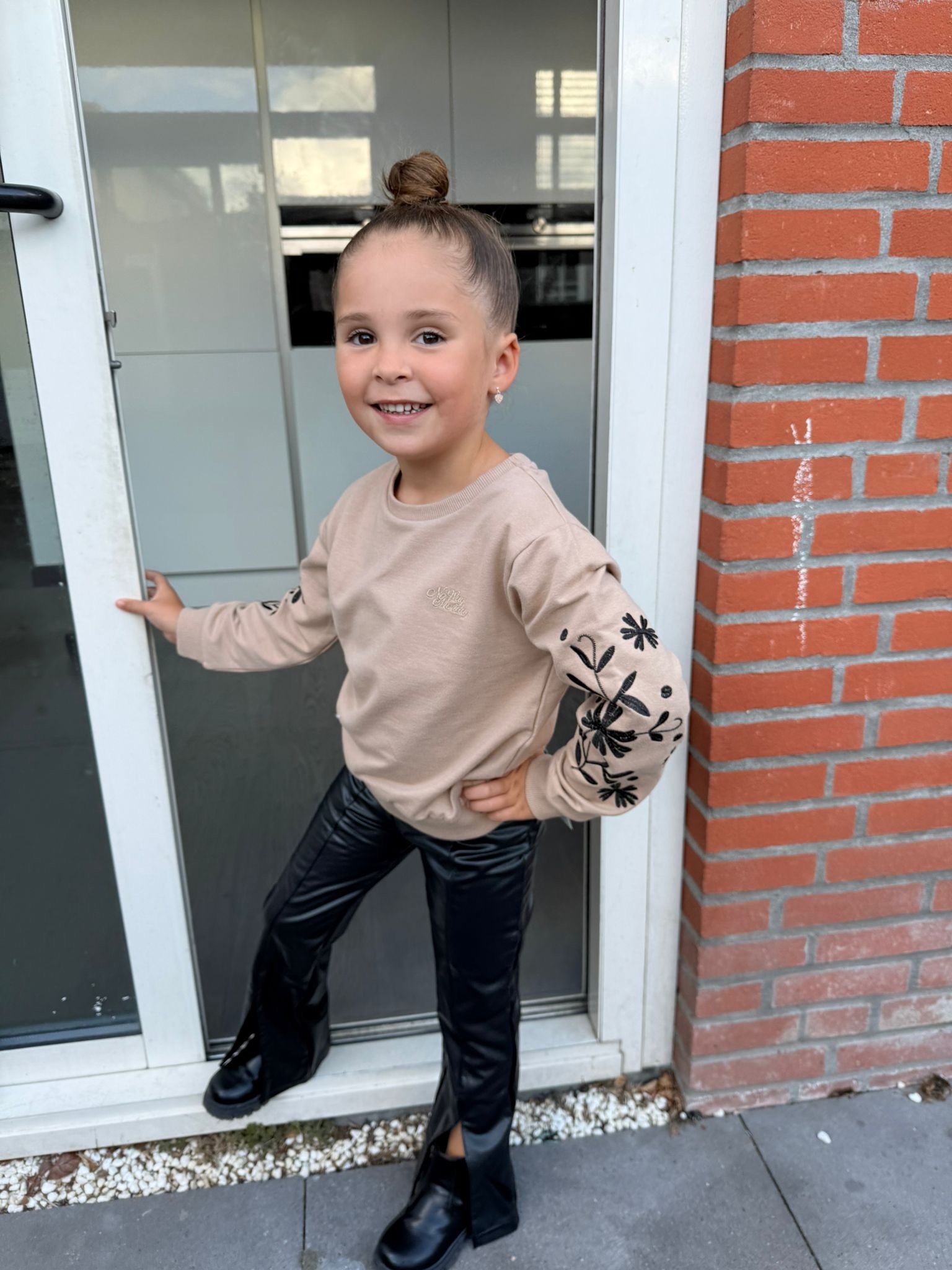 Sweater met bloemenprint - Taupe