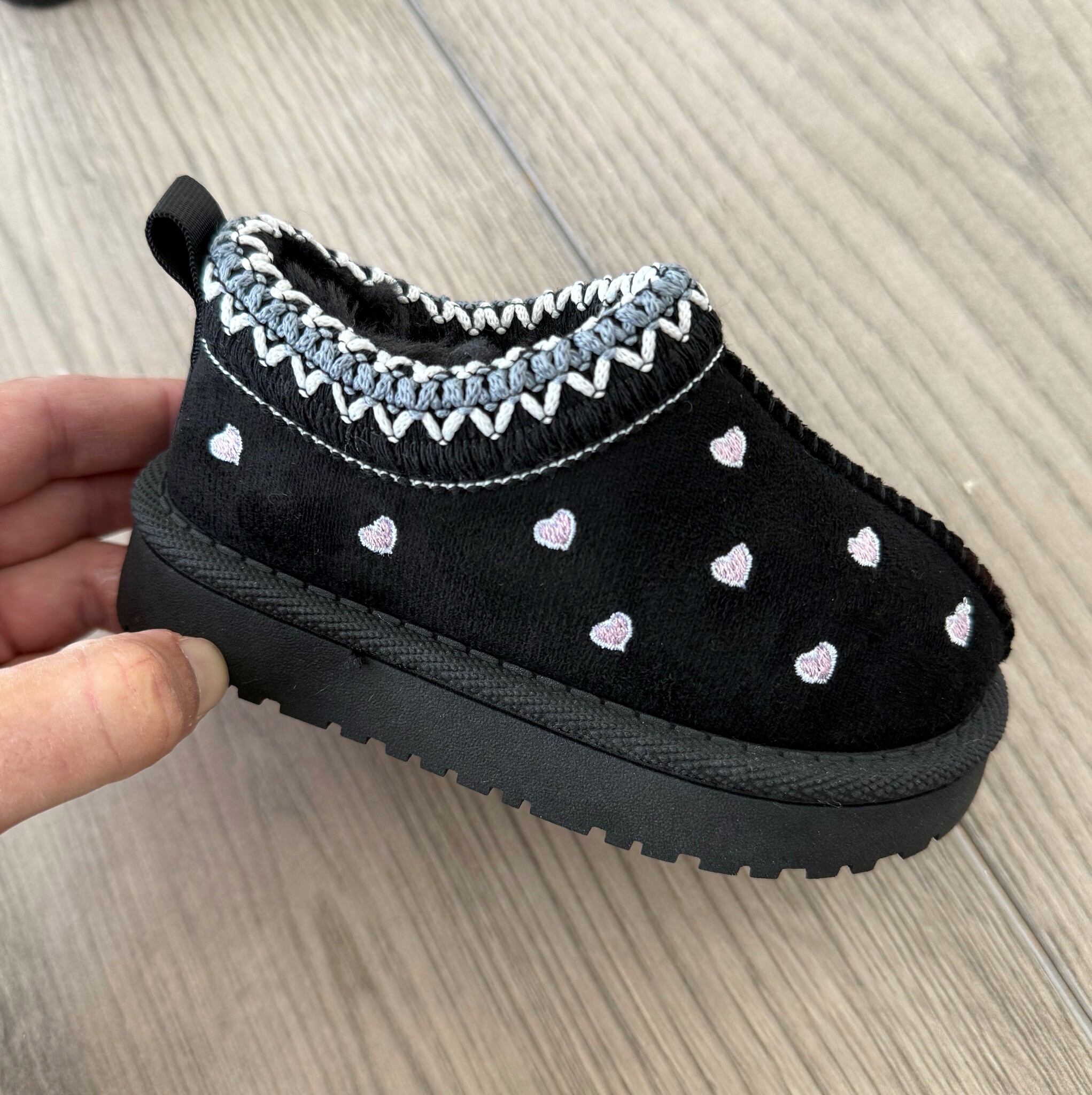 Furry Hartjes sliders - Zwart