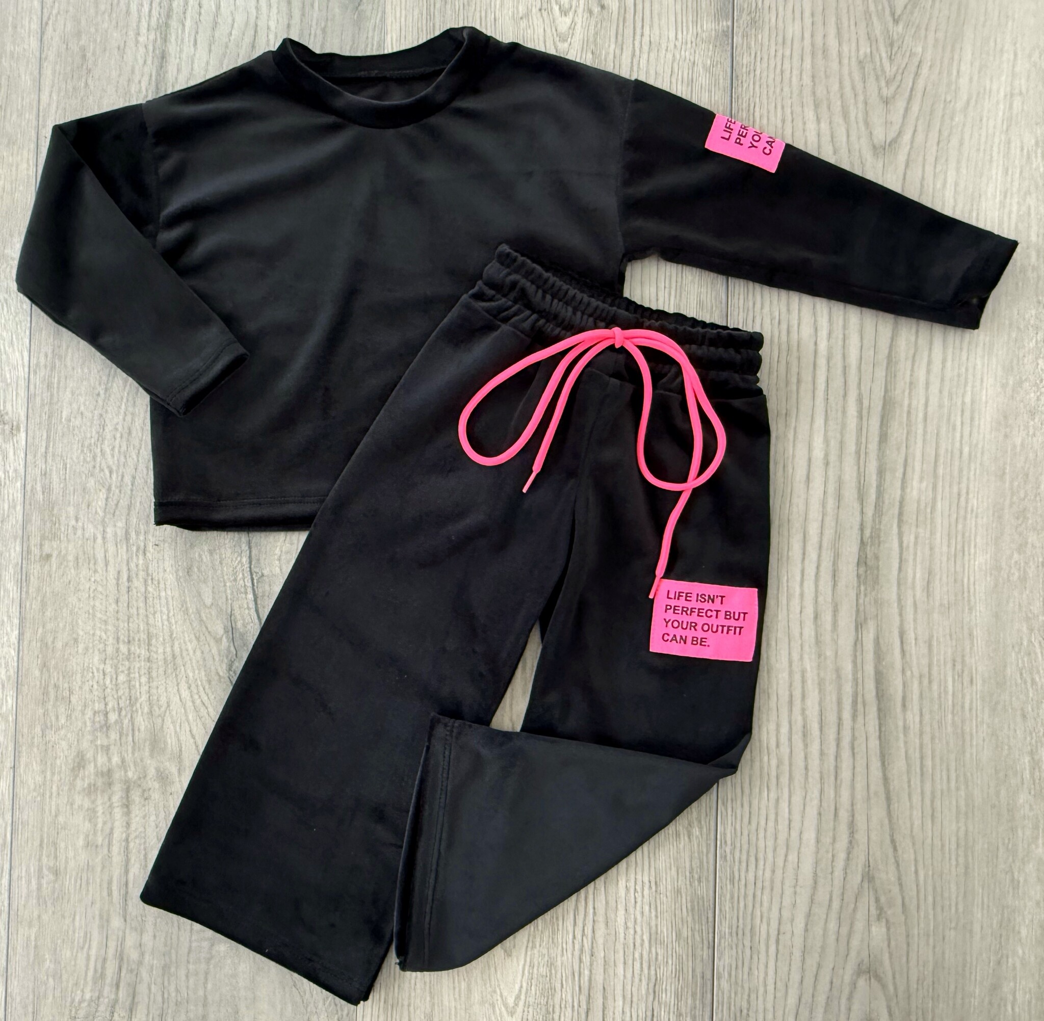 VELVET | Perfect Outfit - Jogging Set Zwart