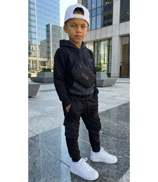 Icon Joggingset met tasje - Zwart (Verzenddatum 6jan)