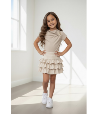 Ruffle Rokje & ChiQue body - Beige