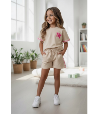NY Short Set  - Beige (Verzenddatum 16 april)