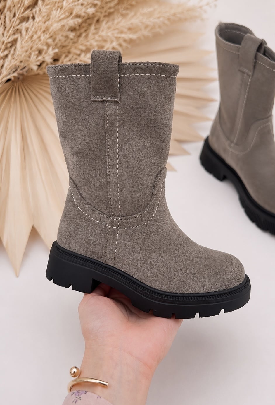 Suede Boots - Taupe ✪
