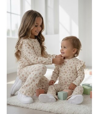 Dirkje  Blossom Ribbed Set - Antique White