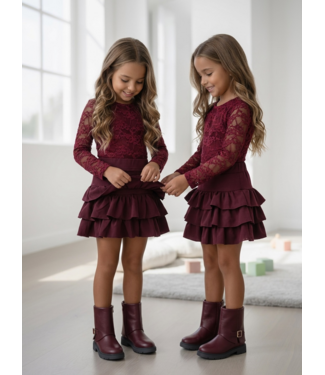 Bordeaux Lace Ruffle Skirt Set (Verzenddatum 21 aug)