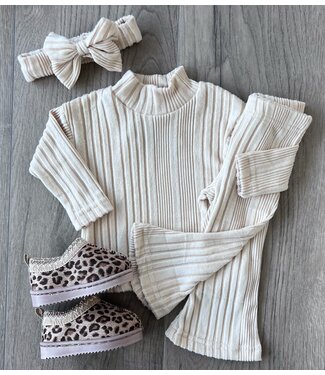 Flared set (Met haarband) - Beige