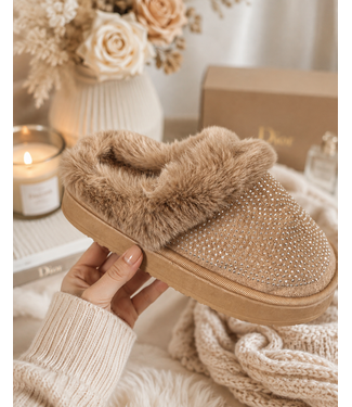 Fluffy Sparkle Sliders – Taupe