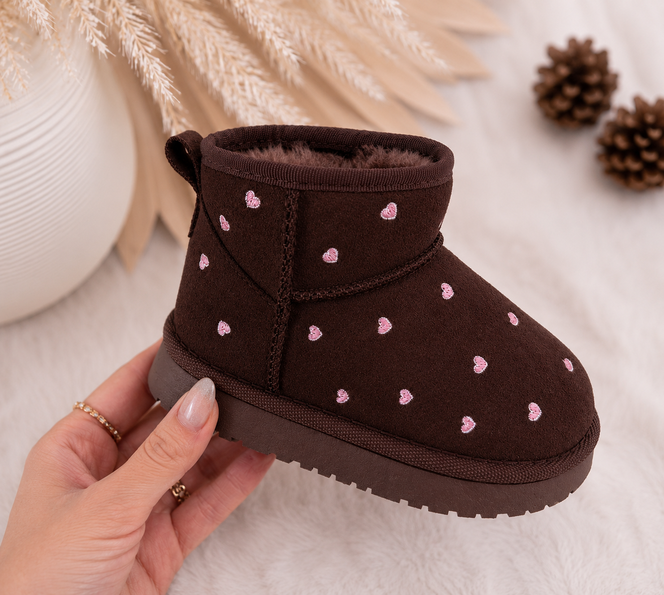Heart Furry Boots - Marron
