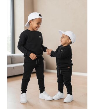 Koko Noko Essential Sweater Set – Zwart