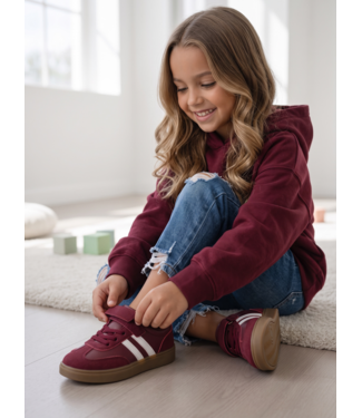 Retro Stripe Sneakers – Bordeaux