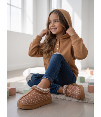 Furry Bambi Sliders – Camel