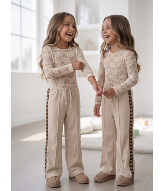 Golden Heart Flared Pants – Beige (Verzenddatum 24 sept)