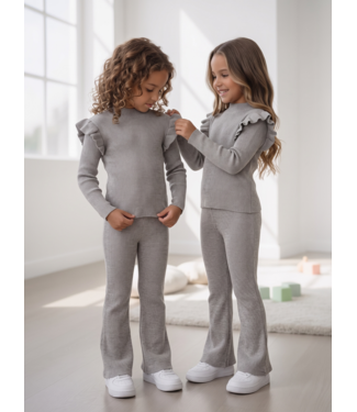 Ruffle Rib Knit Flared Set – Grijs (Verzenddatum 5 okt)