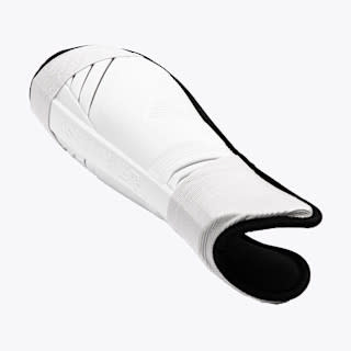 Osaka Osaka Shinguard White-Black