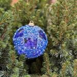 Kerstbal - lila, strass en glitter