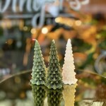 Kerstboom kaars S - groen tinten Kerstboom kaars S - groen tinten