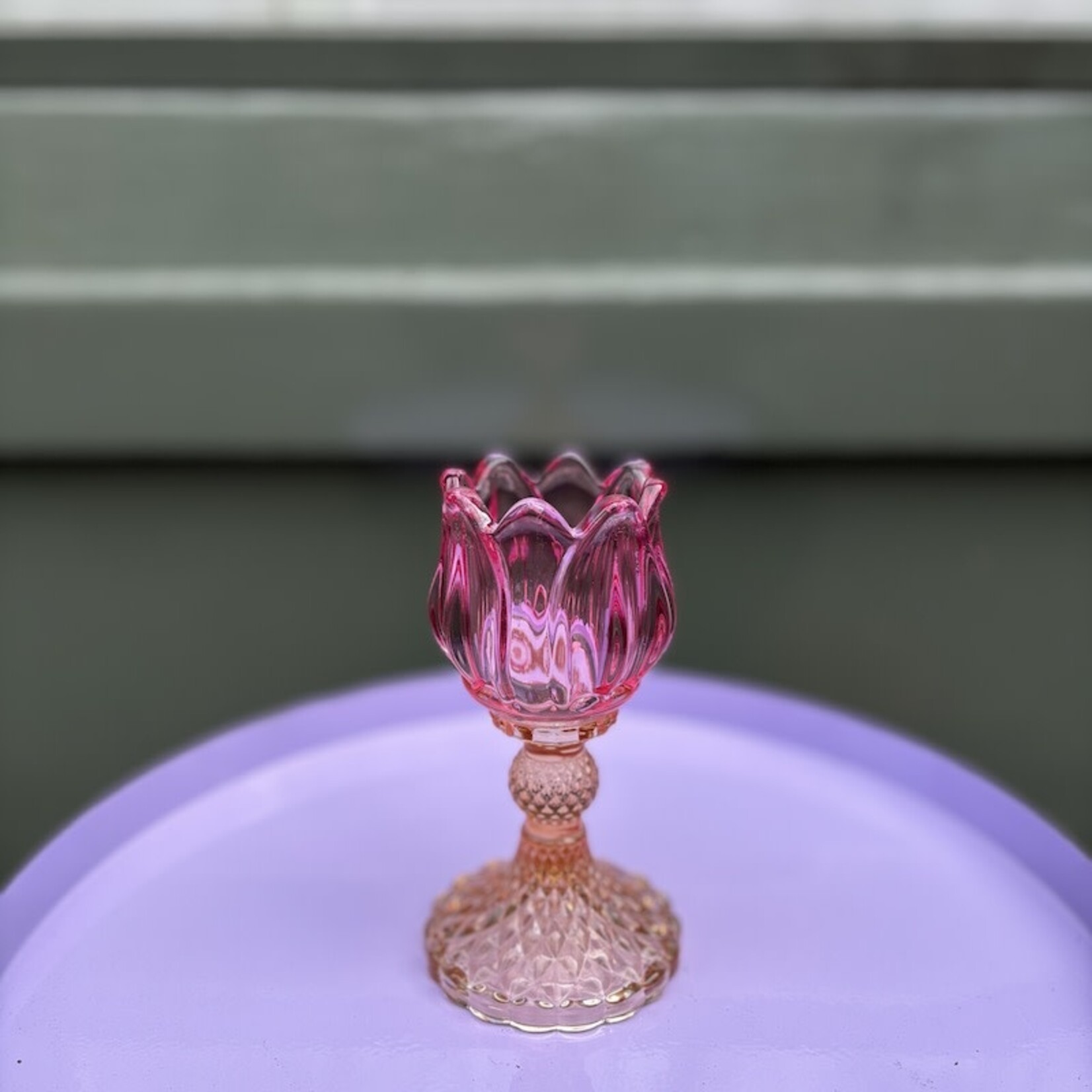 Daan Kromhout Theelichthouder - tulp - neon roze glas - S