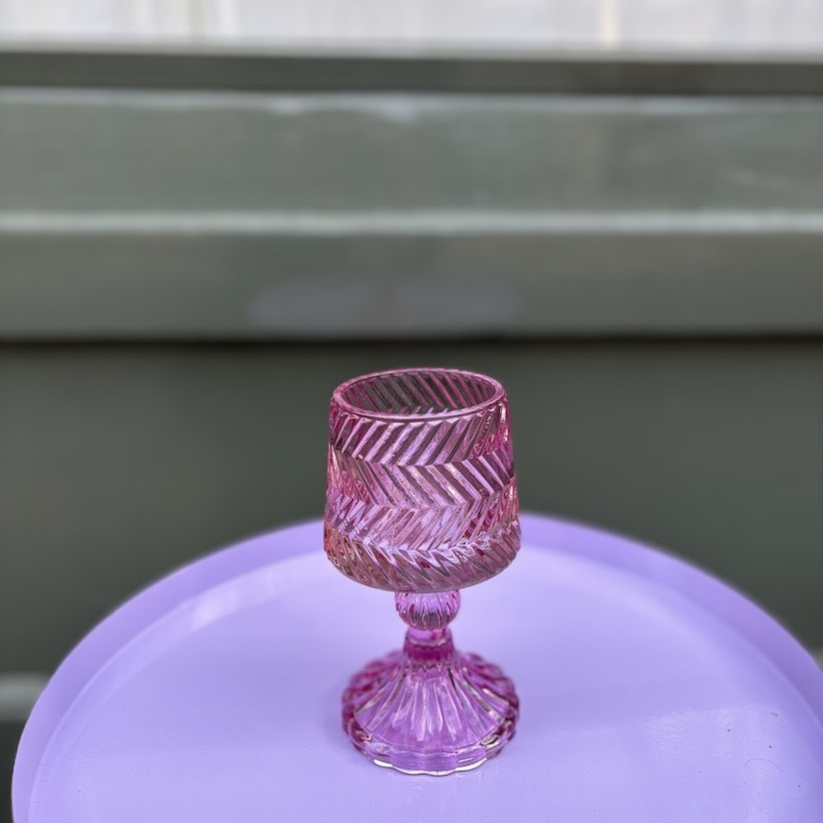 Daan Kromhout Theelichthouder - lampje - neon roze glas - S