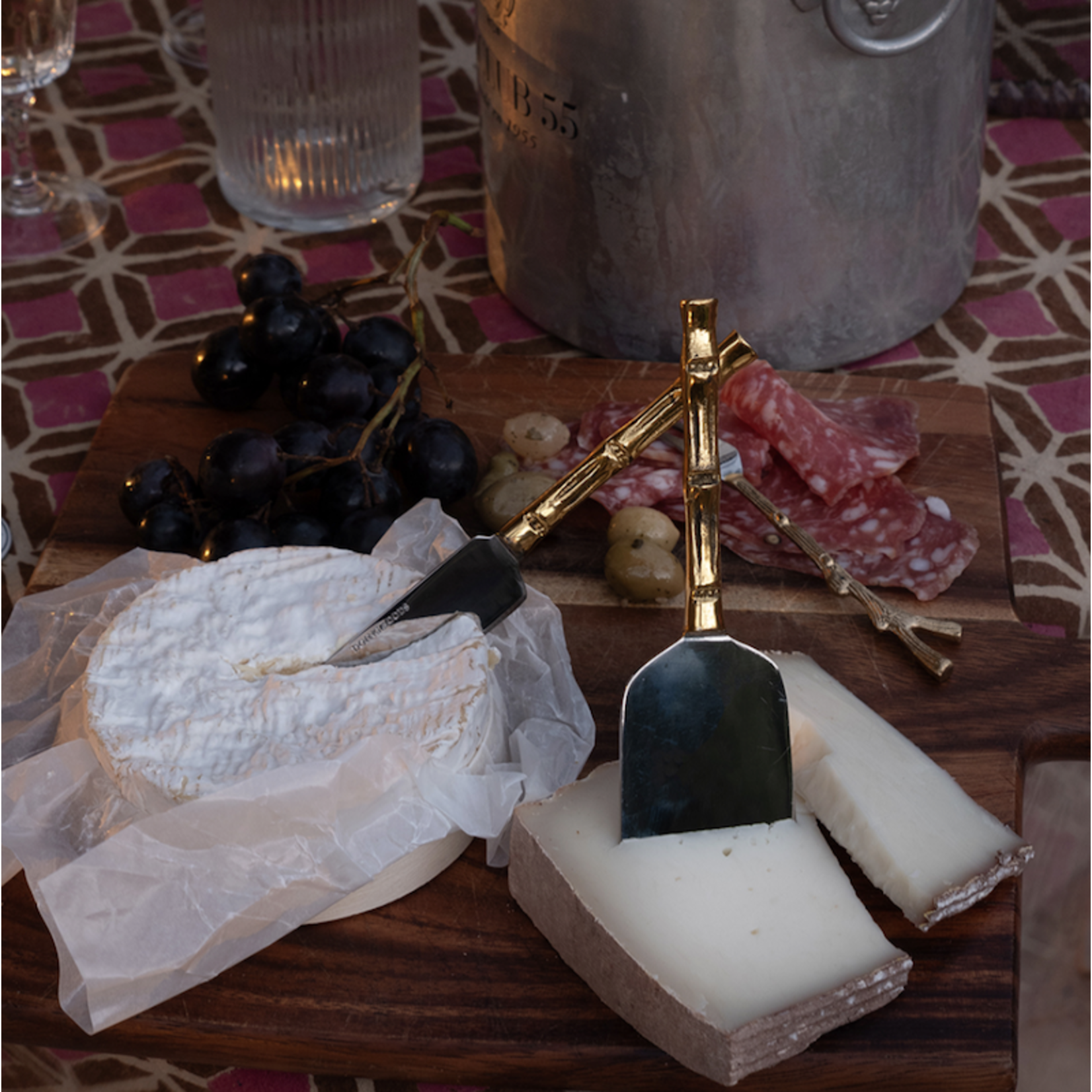 Doing Goods Bodhi Bamboo Cheese Set