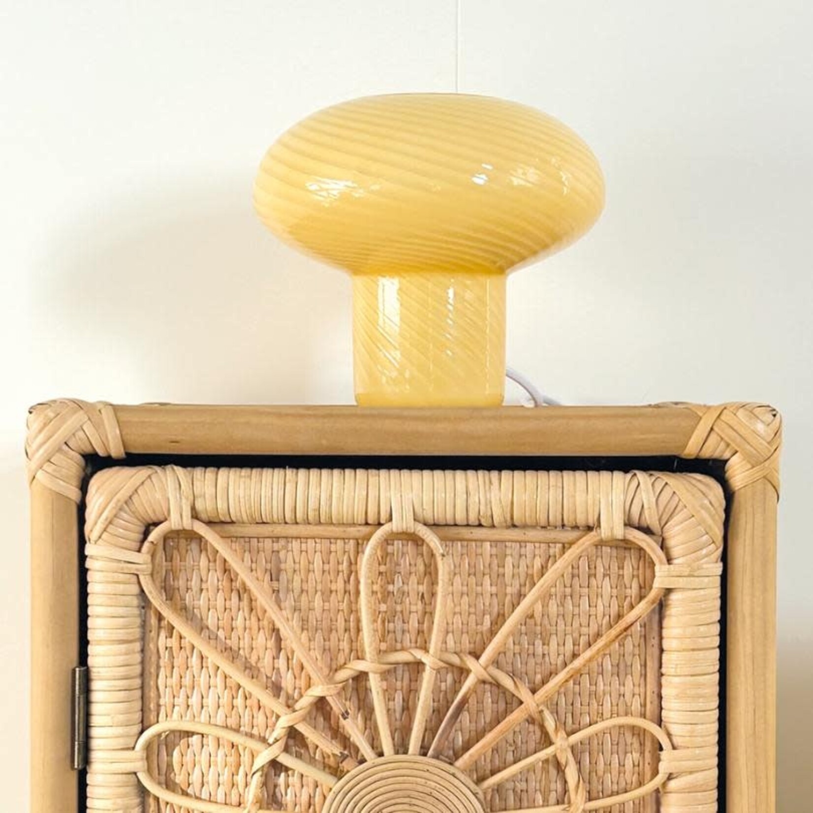 Lamp Solène - Geelhttps://groene-vingers-delft.webshopapp.com/admin/products/paginate?dir=prev&page=2&offset=41&product_id=155889618