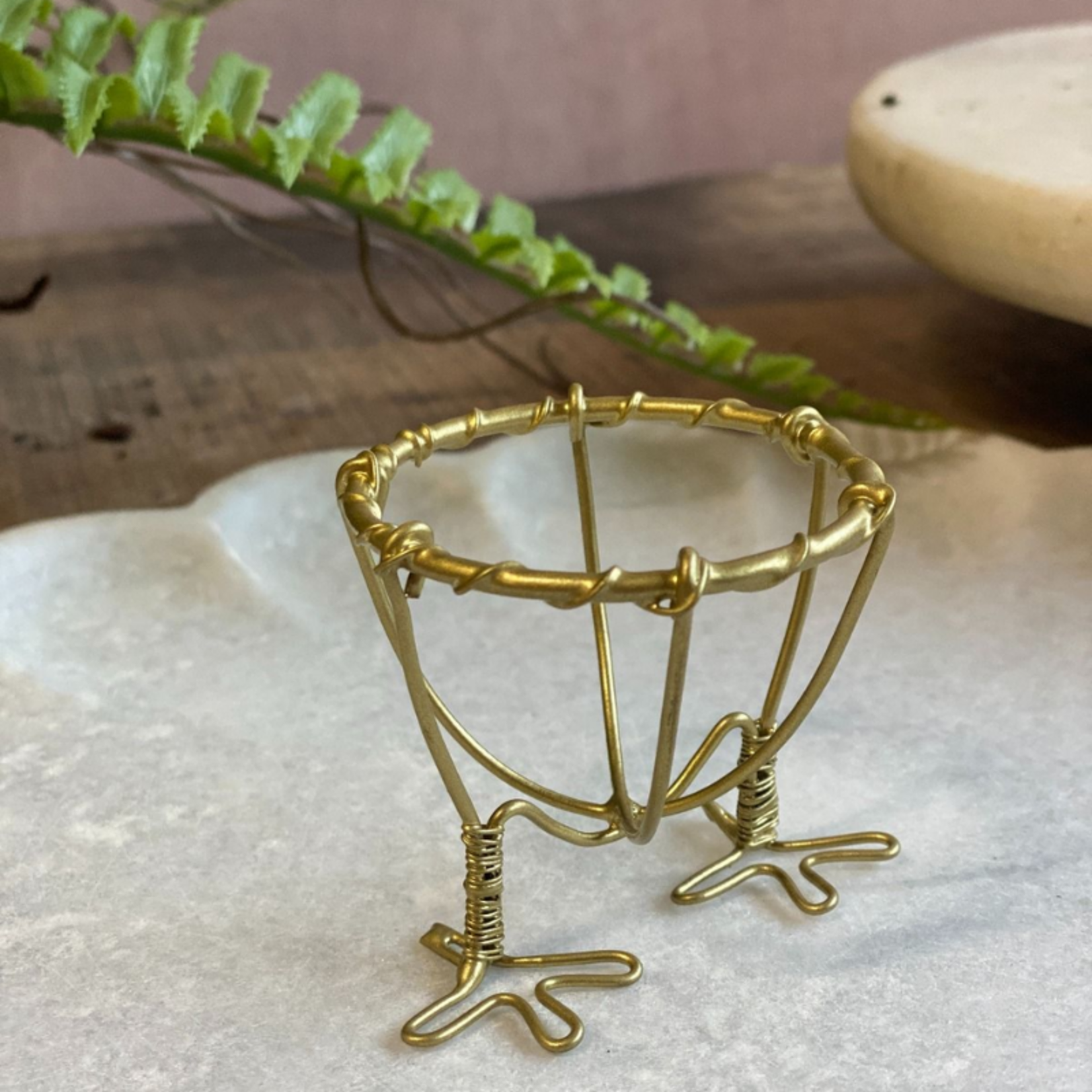 Eierdop op pootjes - messing