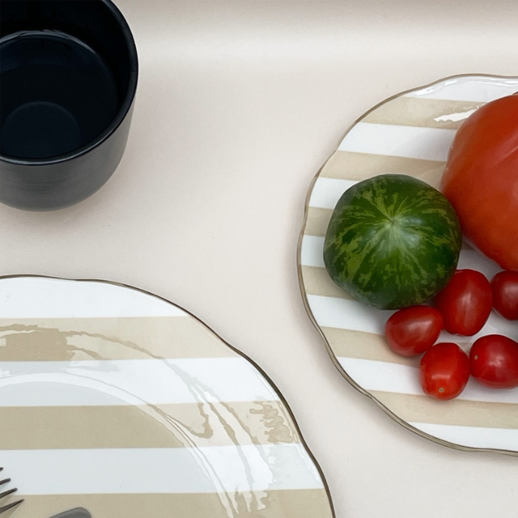 Ontbijtbord - Beige streep