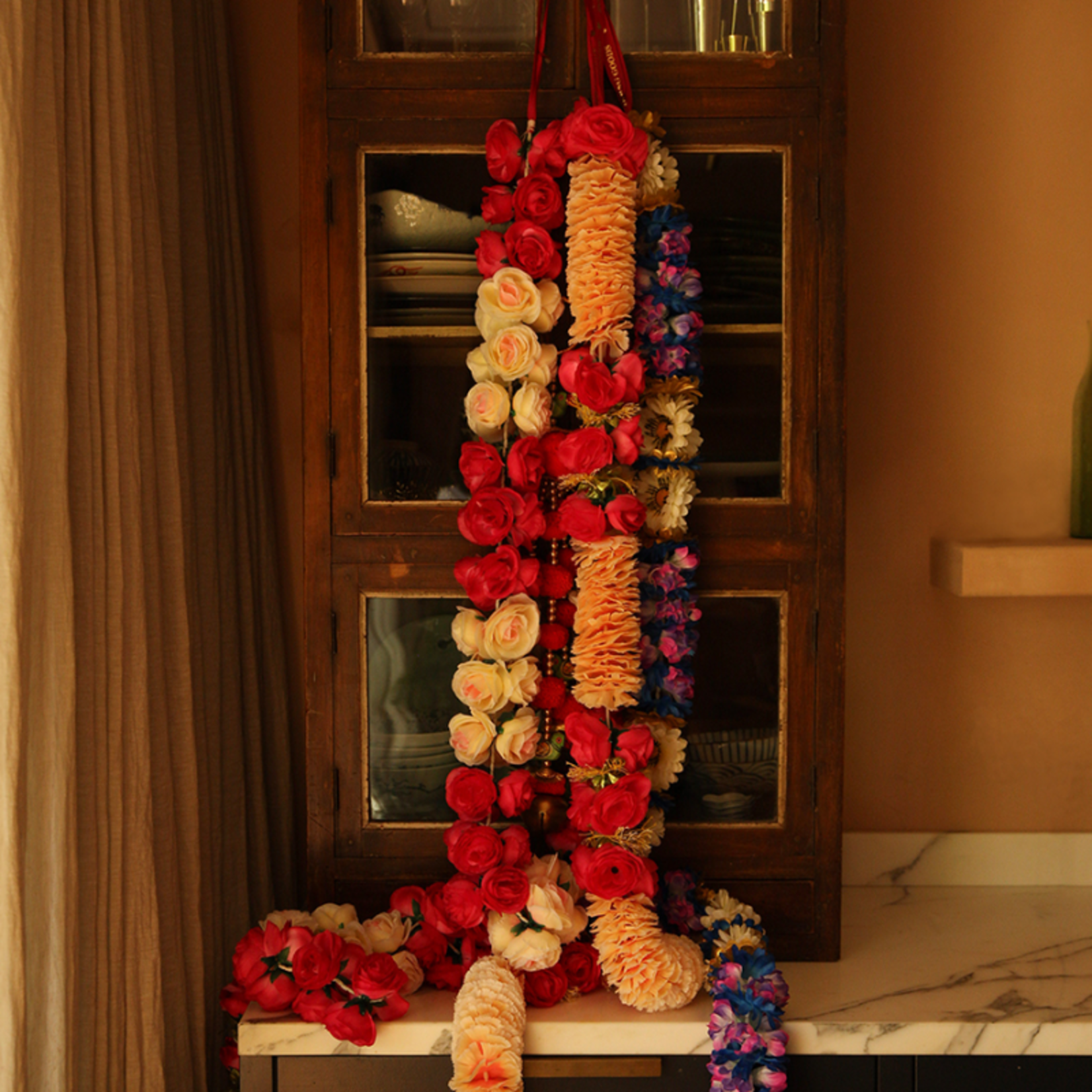 Slinger serenade bouquet of roses