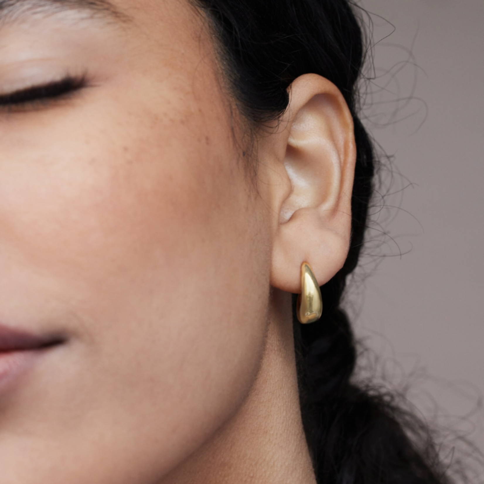 Korte "curved" oorstekers