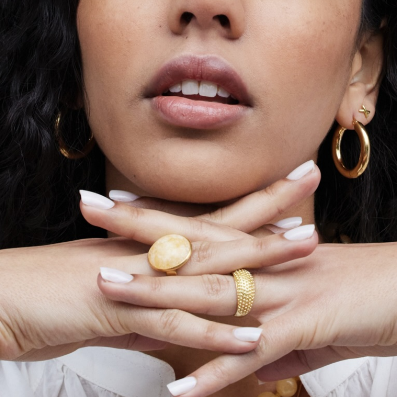 Ring met grote gemstone / geel