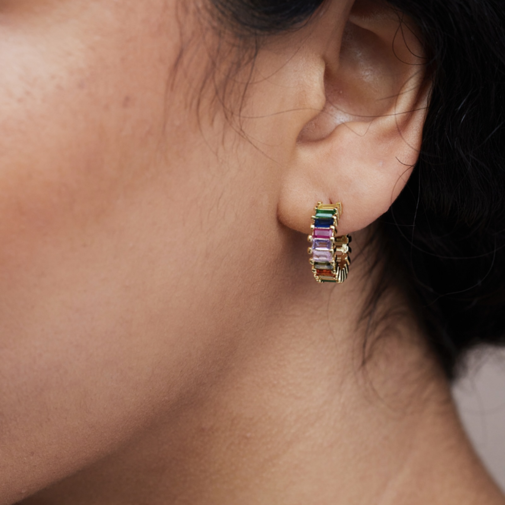 Strass oorringen multicolori (1.7cm)