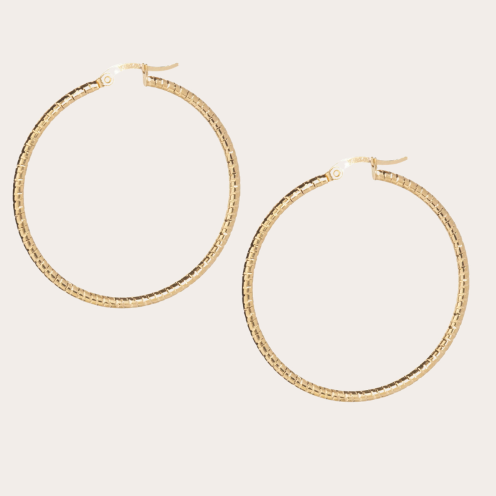 Bewerkte oorringen met textuur (4.5cm)