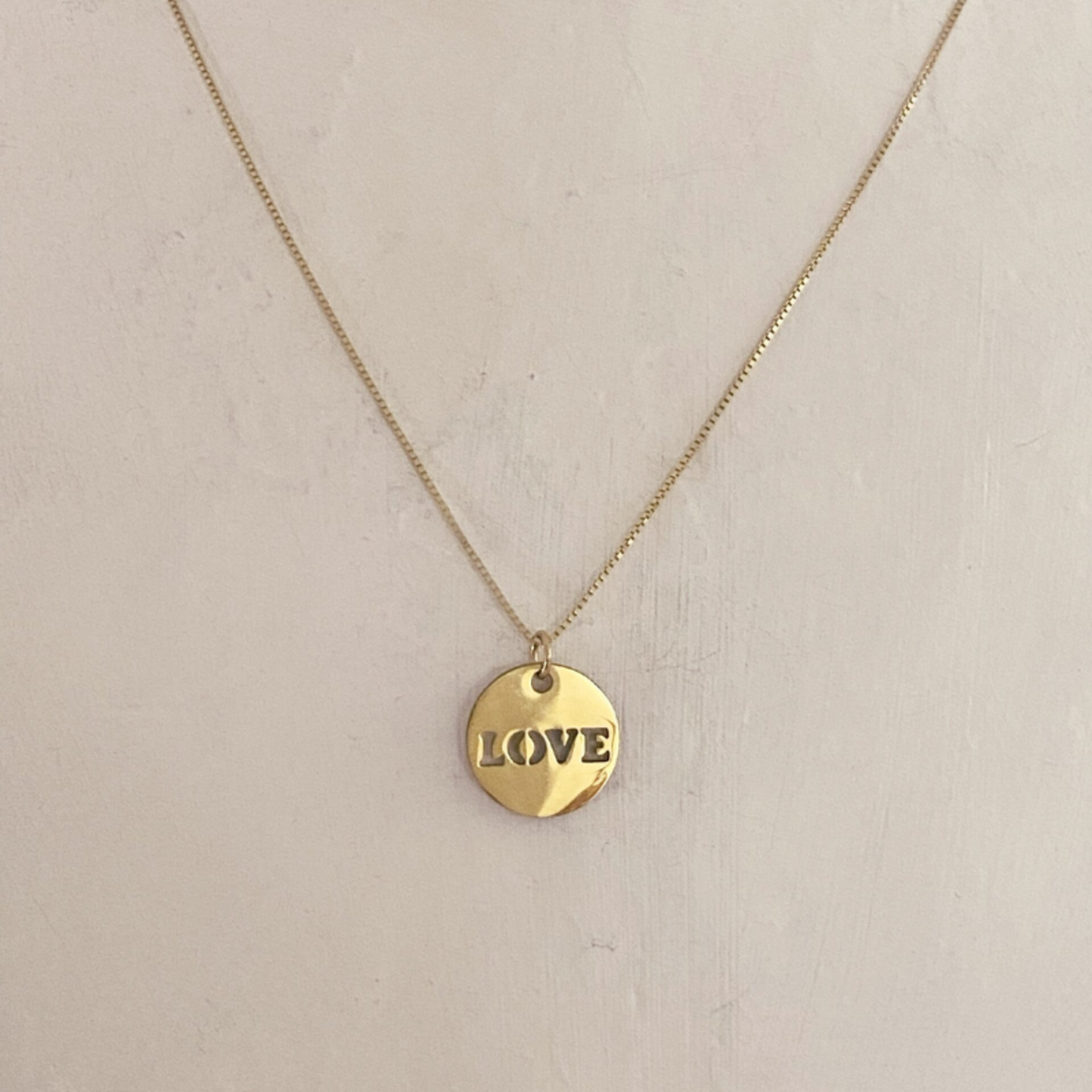 Ketting met rond LOVE hangertje - 18 inch