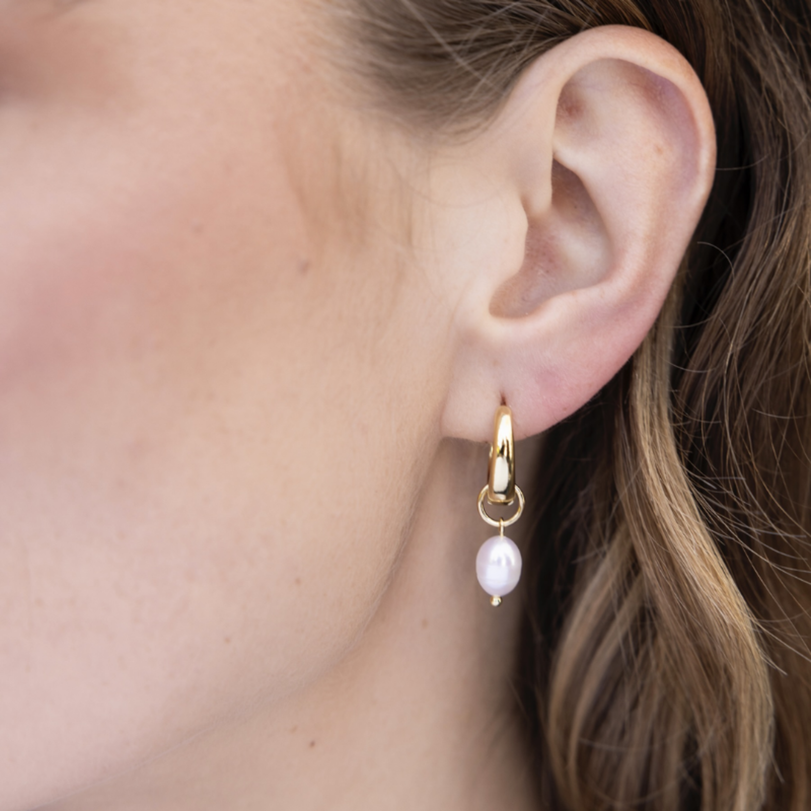 Oorringetjes met parel (3.2cm)